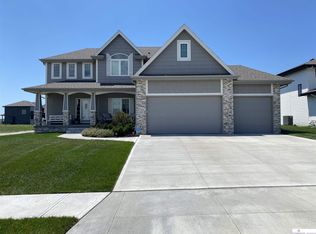 12714 S 74th St, Papillion, NE 68046
