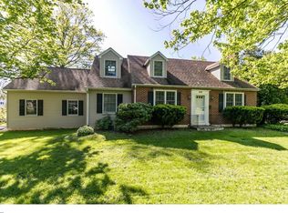 484 W Vine St, Hatfield, PA 19440