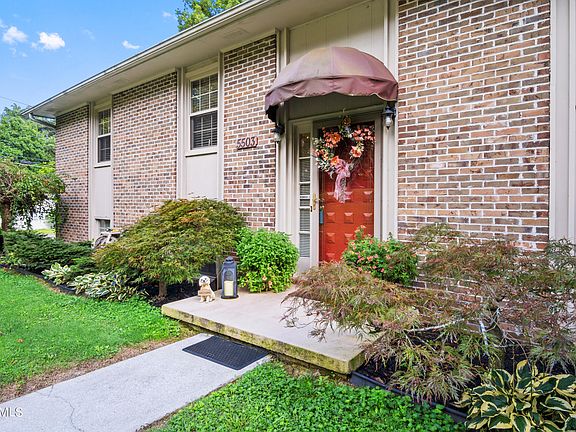 2nd image of 5503 S Briscoe Cir