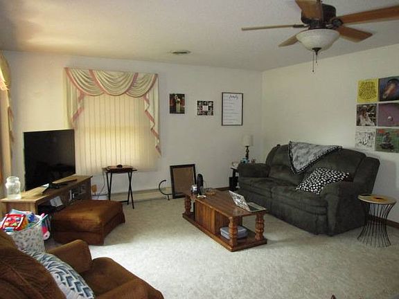 4th image of 1003 Prince St