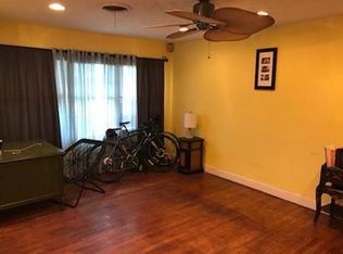 1217 N Tinsley St, Angleton, TX 77515