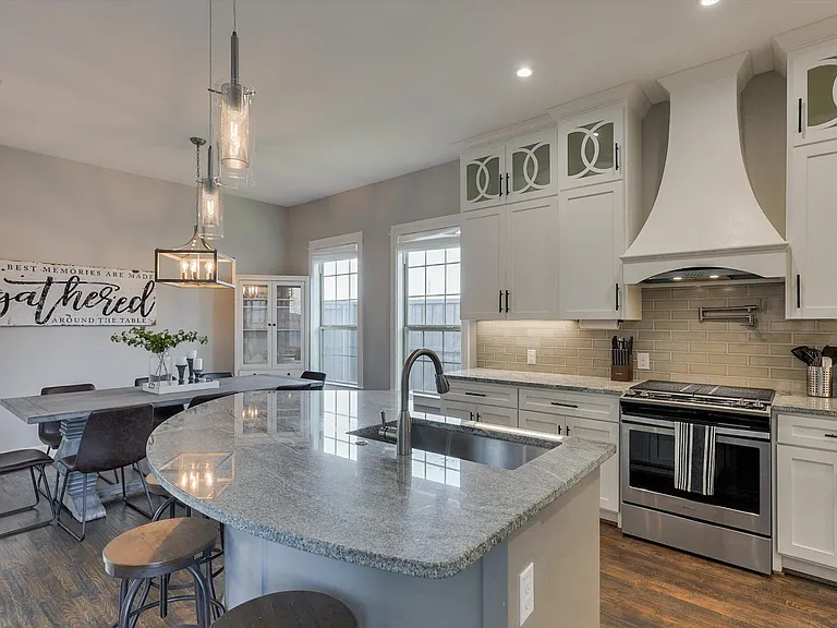 4713 Highgate Ln — Photo 14