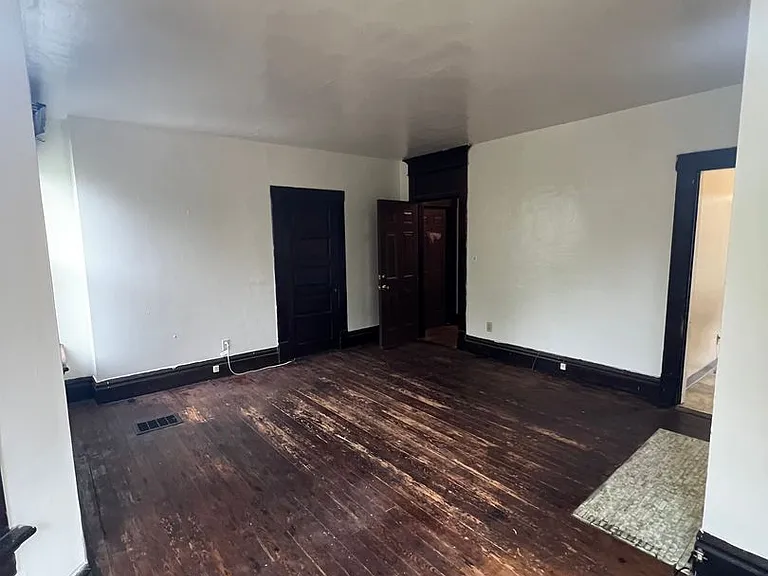 358 E 15th Ave — Photo 17