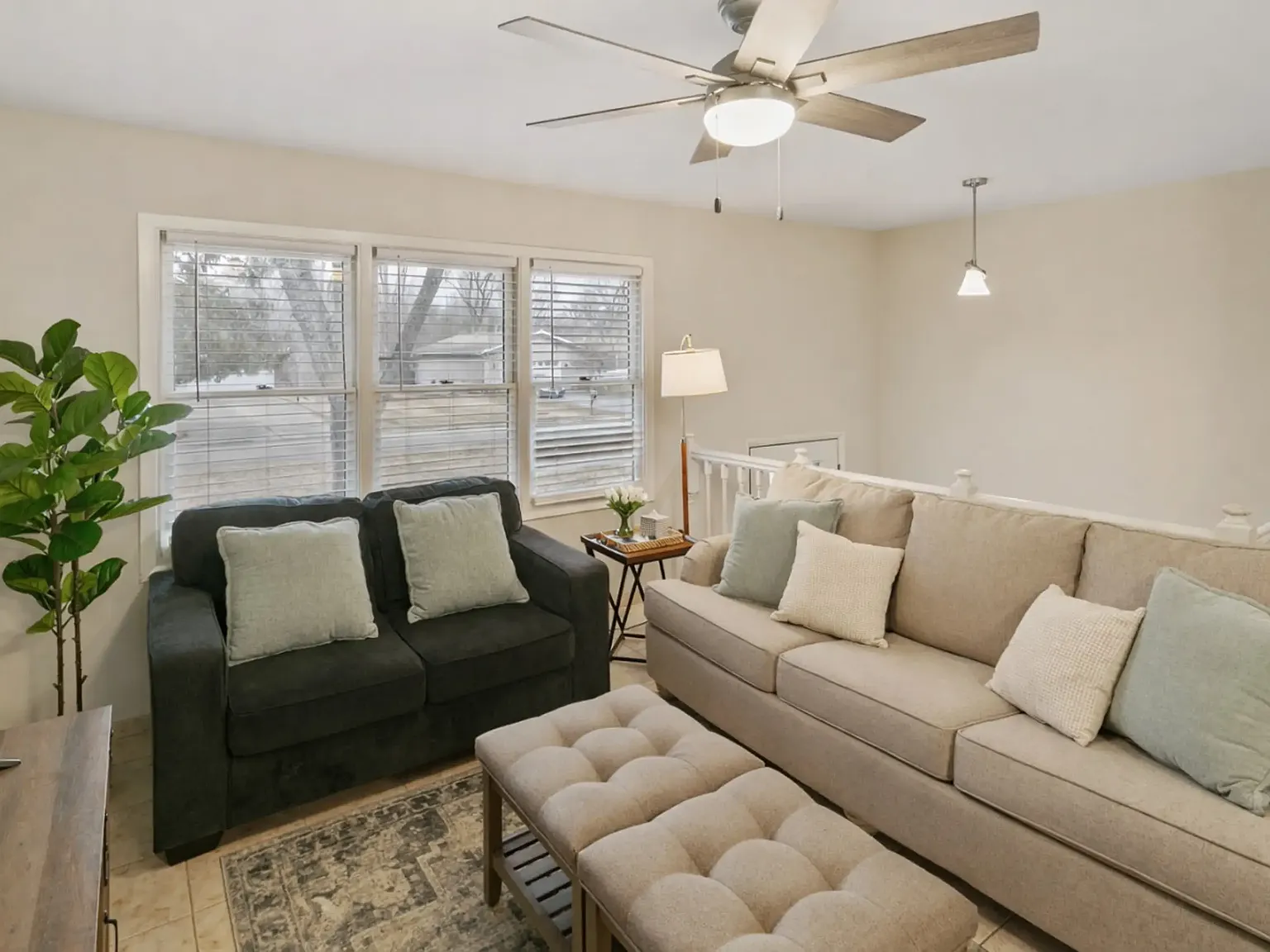 4 bed, 1826 sqft, $4,200 — Photo 3