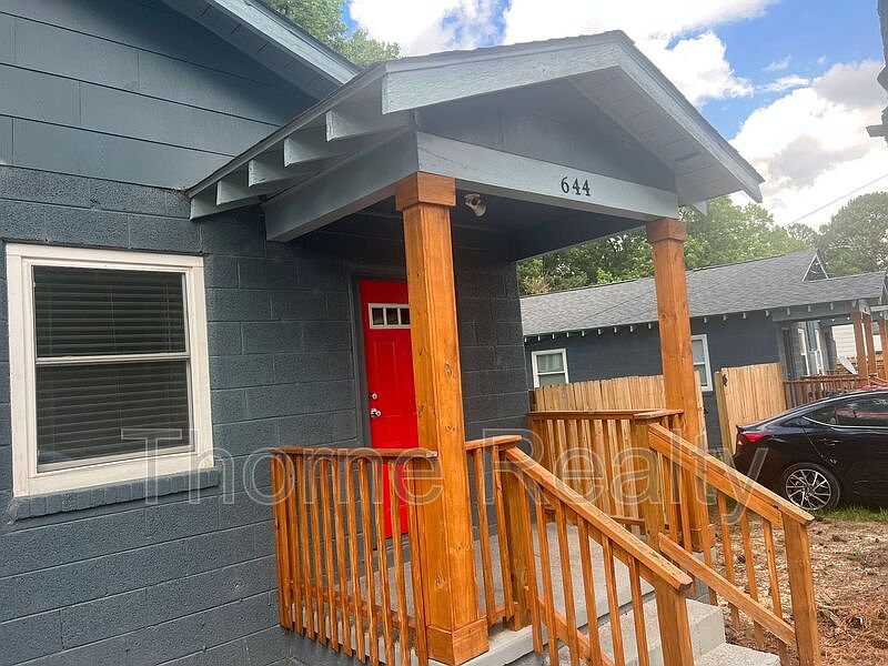 1st image of 644 Cleveland St