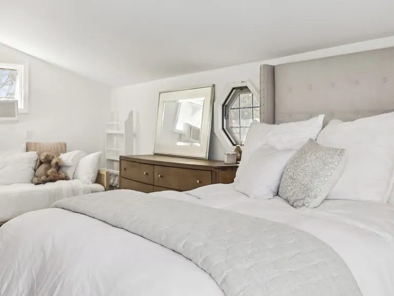 21 Shore Dr — Photo 10