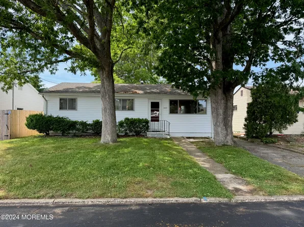 1423 Thomas Street, Point Pleasant, NJ 08742