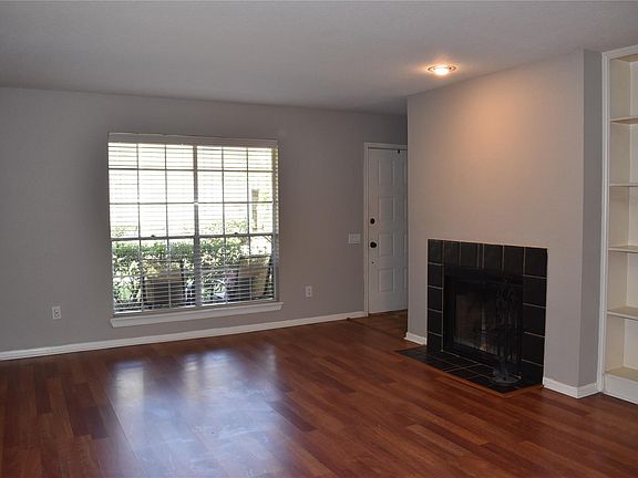 4th image of 1860 White Oak Dr APT 325