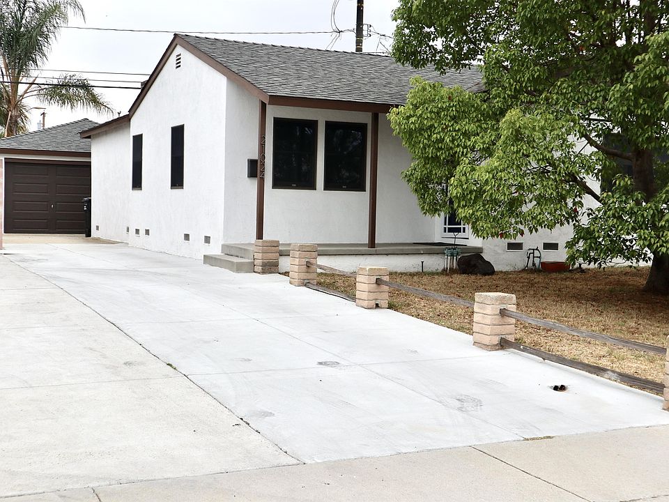 1st image of 21024 S Royal Blvd