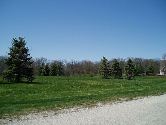 3rd image of 8238 Shadow Creek Ln