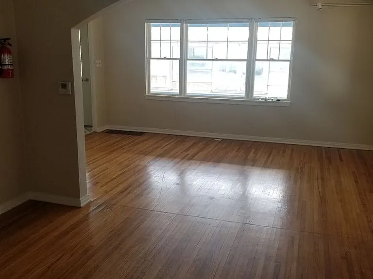 2221 Main St — Photo 6