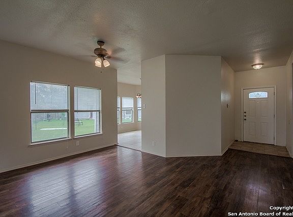 4th image of 5766 Country Sun Dr