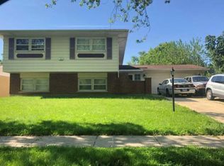 836 W Arquilla Dr, Glenwood, IL