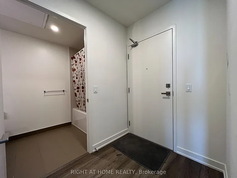 10 Deerlick Ct #304 — Photo 13