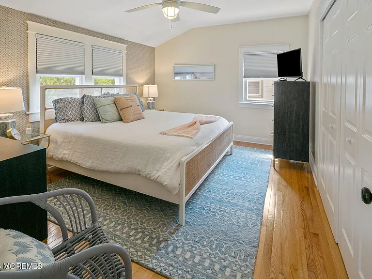 413 13th Ave — Photo 31