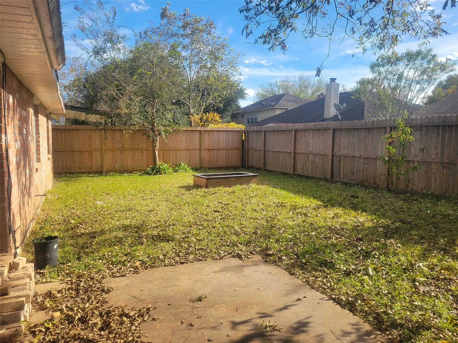 3 bed, 2.0 bath, 1575 sqft, $1,995 — Photo 4