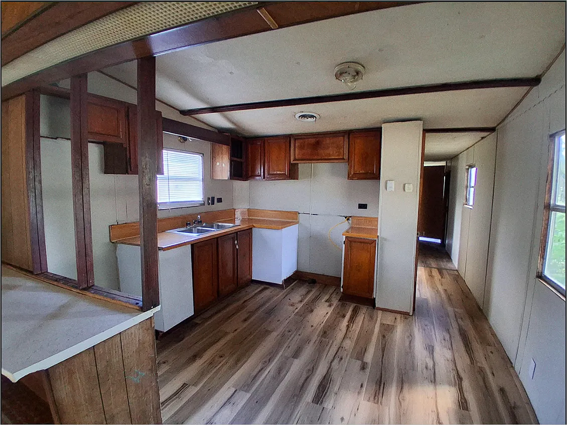 3 bed, 840 sqft, $800 — Photo 4
