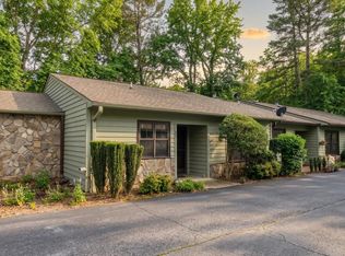 850 Country Club Dr, Franklin, NC 28734
