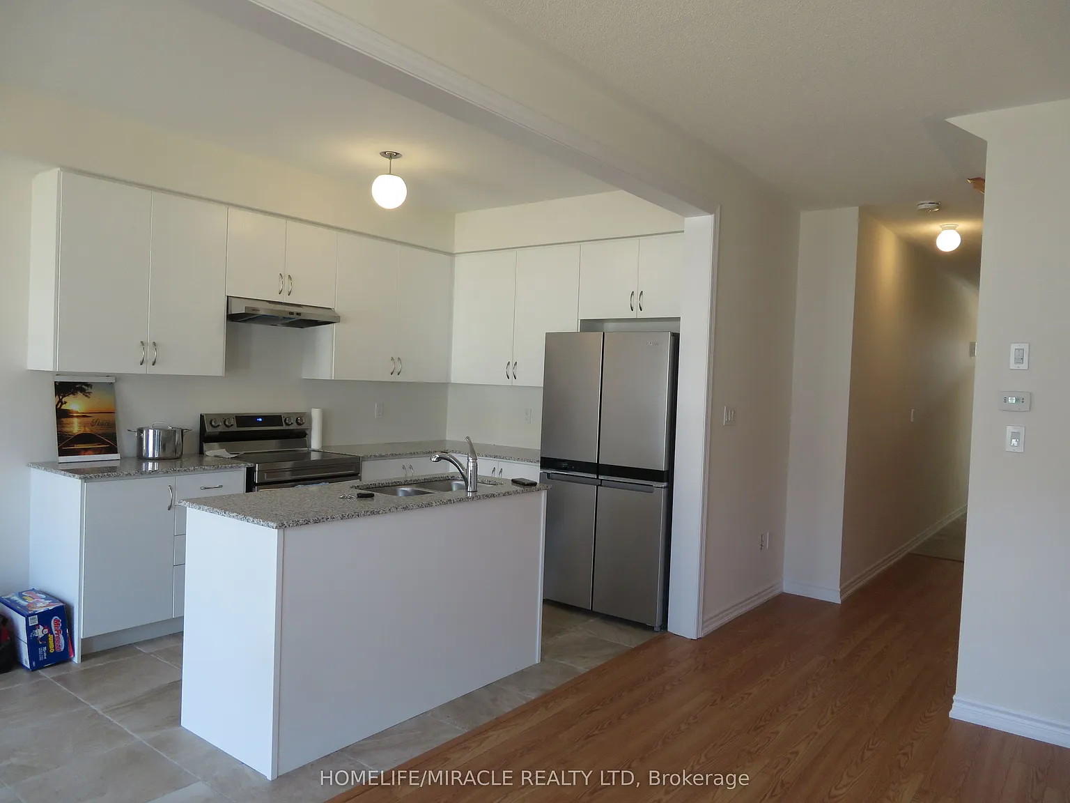 4 bed, $2,900 — Photo 2