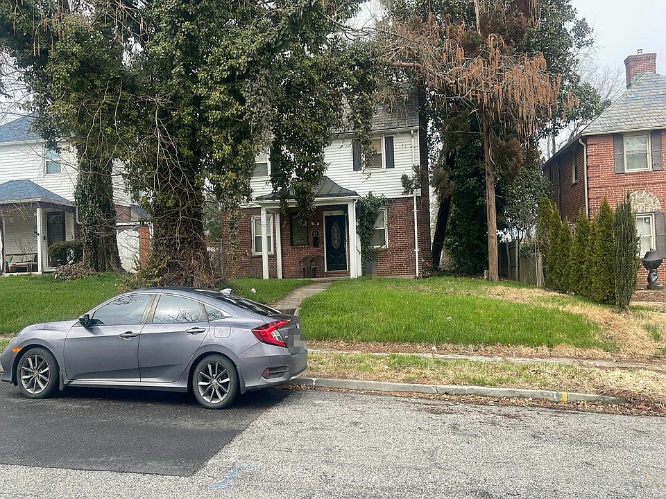 1st image of 1308 Lakeside Ave