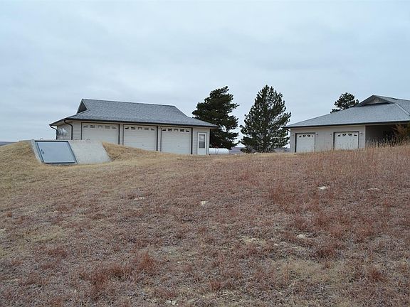 4th image of 104 Lakeview Ln