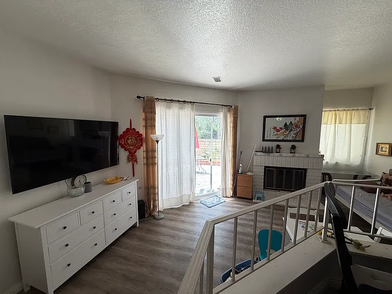 26009 Atherton Ave — Photo 4