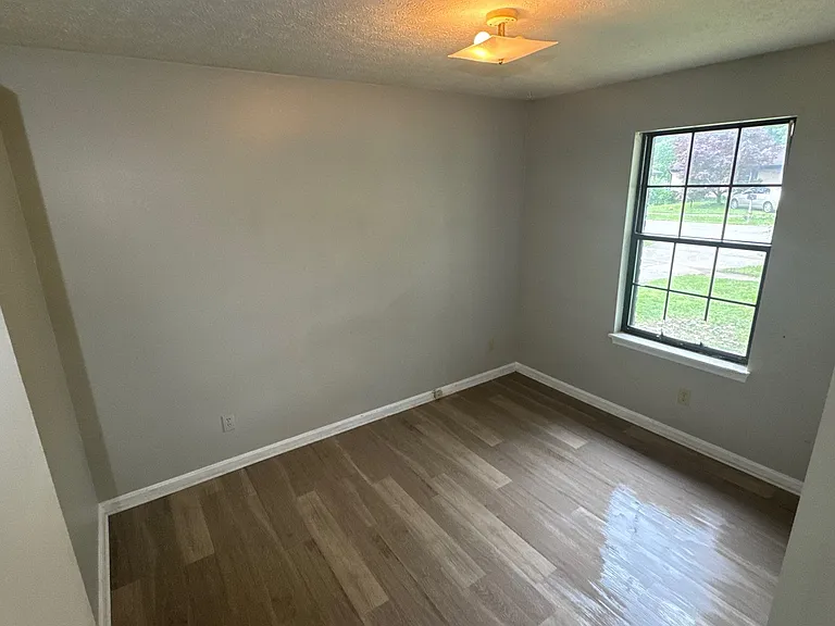 5807 Larkgrove Dr — Photo 19