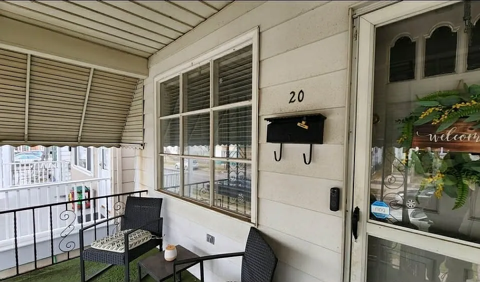 20 S Loveland Ave