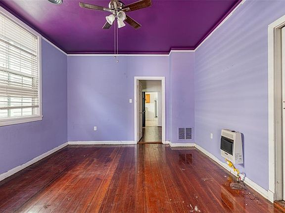 4th image of 2713-15 Urquhart St