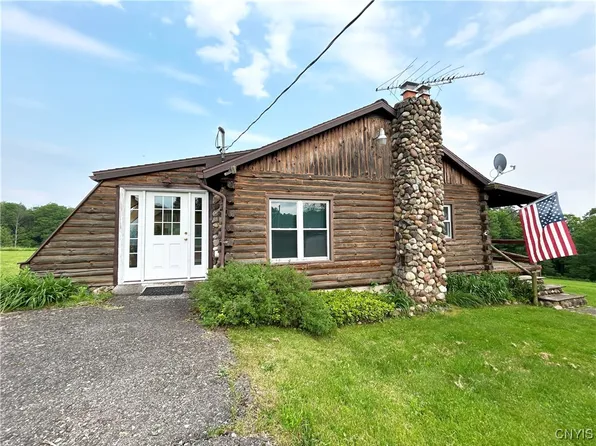 318 Fish Hill Rd, Marathon, NY 13803