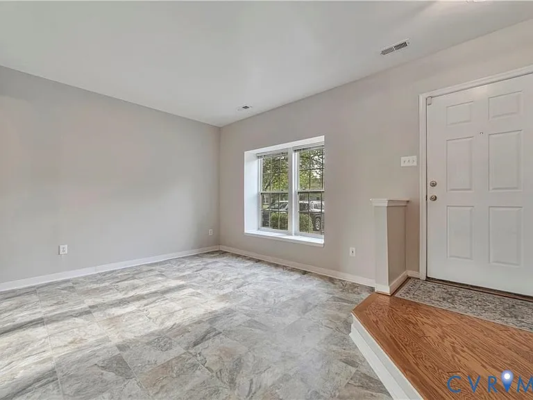 2545 Mountain Ash Cir — Photo 10