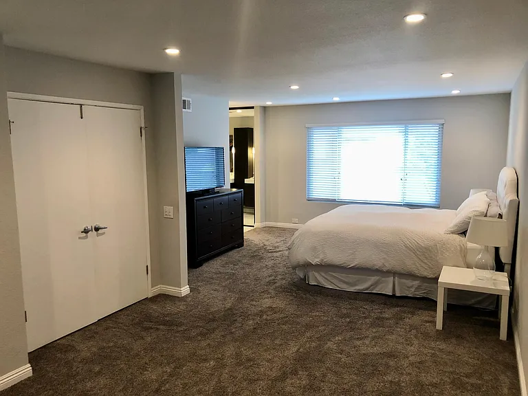 115 Hartnell Pl — Photo 8