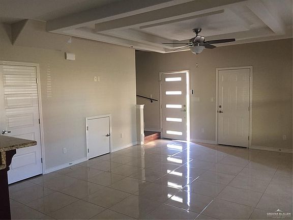 4th image of 1301 E Camellia Ave