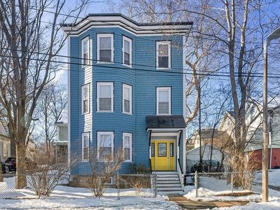 13 Oakdale St #3, Jamaica Plain, MA, 02130
