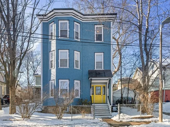 13 Oakdale St #3, Jamaica Plain, MA 02130