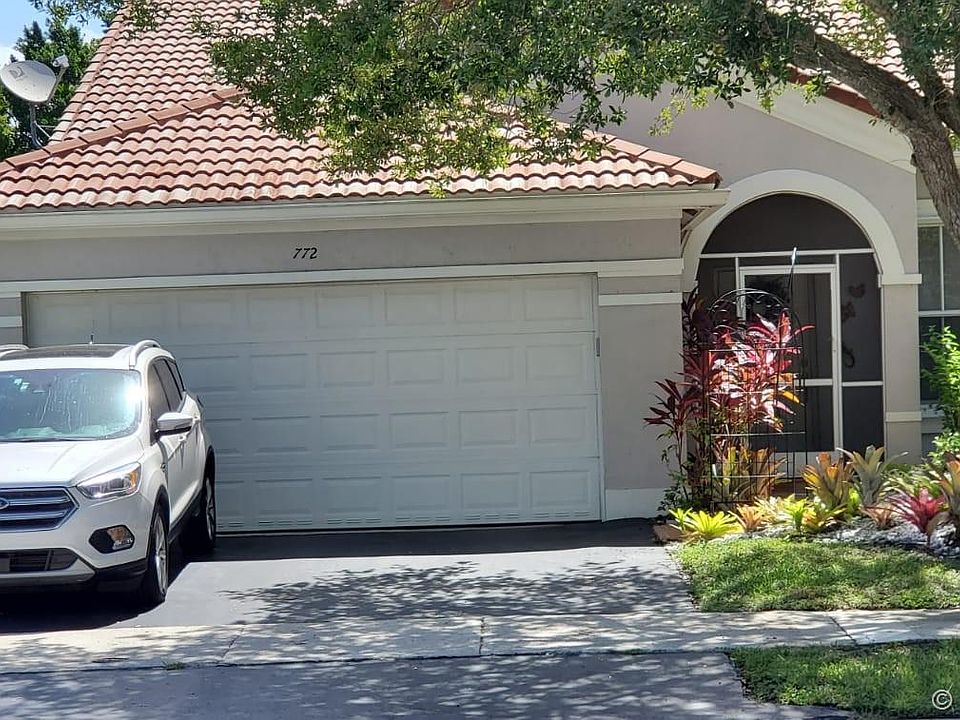 1st image of 772 Sand Creek Cir