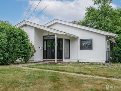15 Wilson Cir W, Red Bank, NJ, 07701
