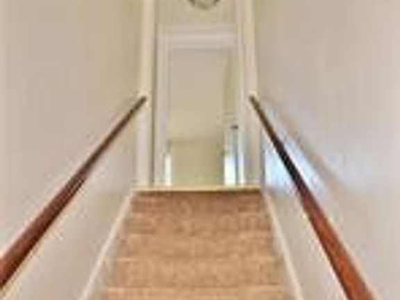 3rd image of 420 Catalpa Ave