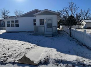 2233 W 11th St, Muncie, IN 47302