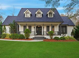 5094 Meadowbrook Cir, Suwanee, GA 30024