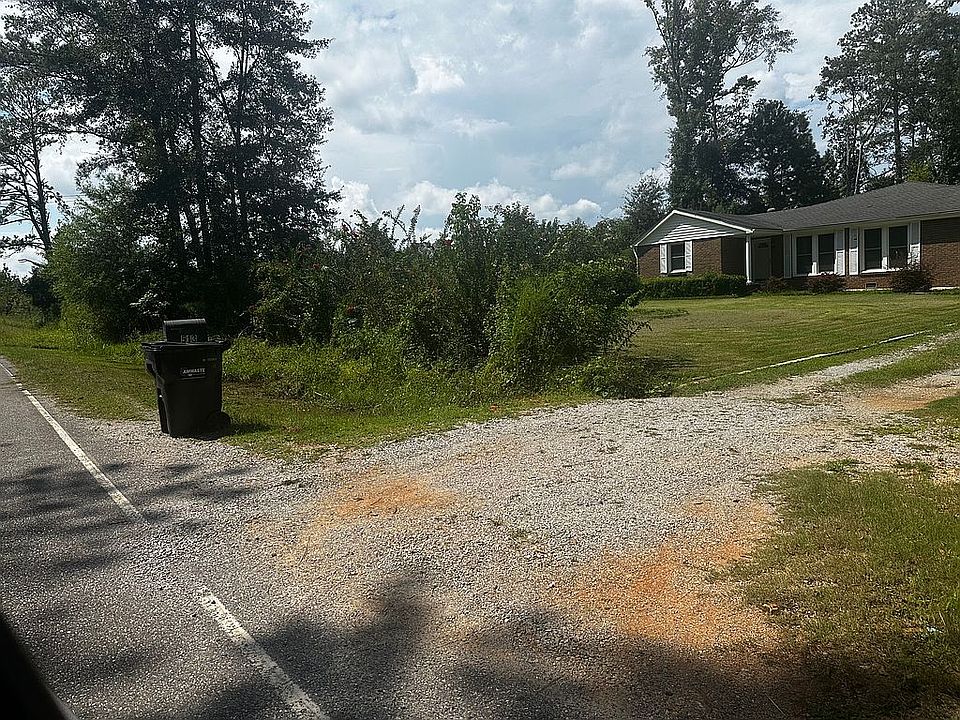 2nd image of 513 Boyd Springs Rd