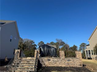 7163 Pattersons View Ln, Hayes, VA 23072