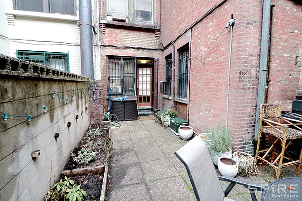 Rented by Spire Group | media 36