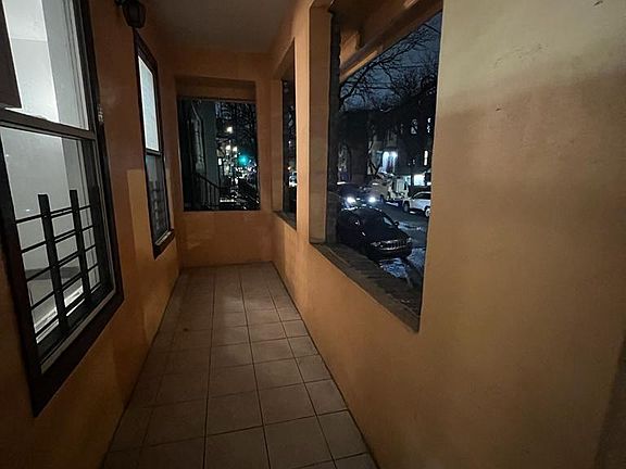 4th image of 844 Freeman St Floor 1