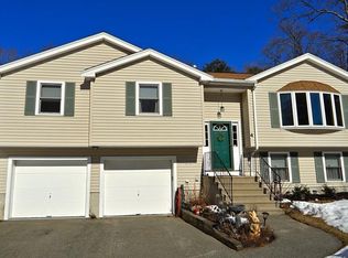 4 Card Crst, Holbrook, MA 02343