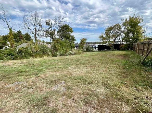 253 N Church St, Mountain Home, AR 72653