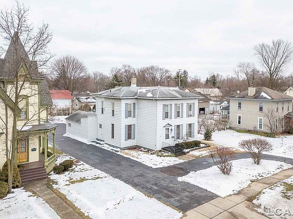 3rd image of 509 W Chicago Blvd