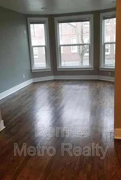 533 11th Ave E #1 — Photo 4