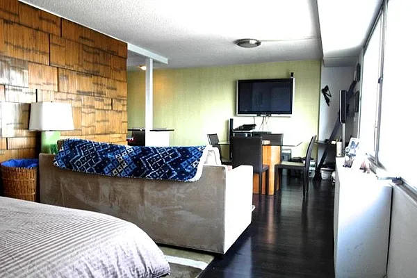 Sold by Cicada International LLC | media 6