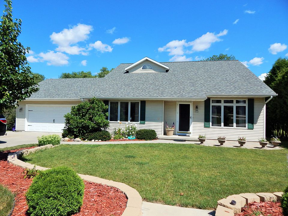 1st image of 1243 Riverbend Dr